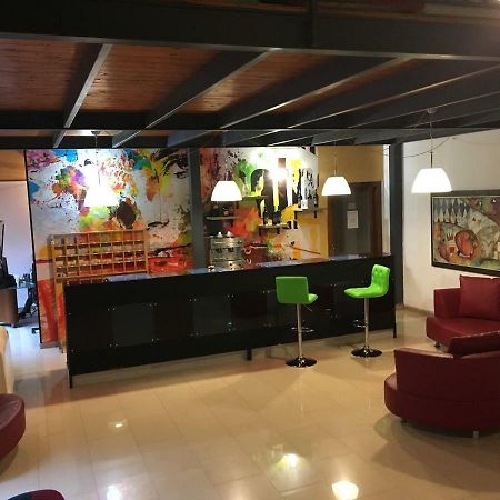 סירקוזה Hotel Centrale מראה חיצוני תמונה
