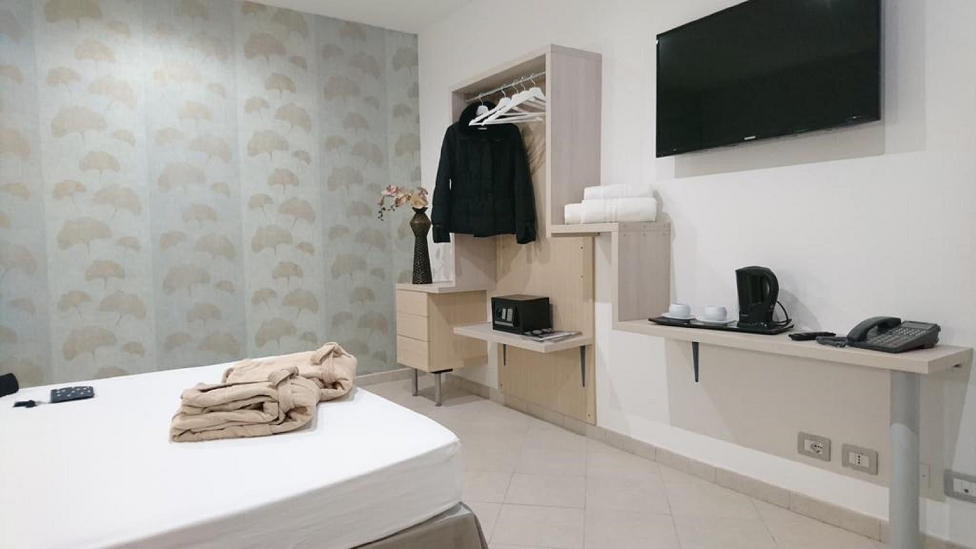 סירקוזה Hotel Centrale מראה חיצוני תמונה