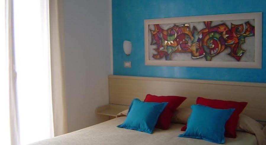 סירקוזה Hotel Centrale מראה חיצוני תמונה